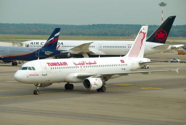 Самолёт Tunisair