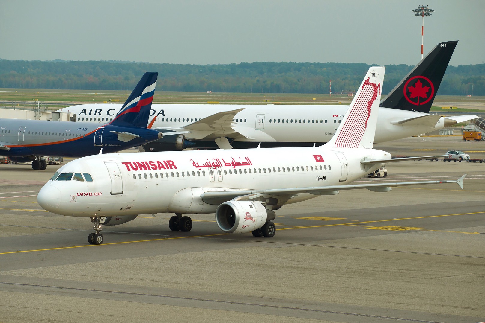 Самолёт Tunisair